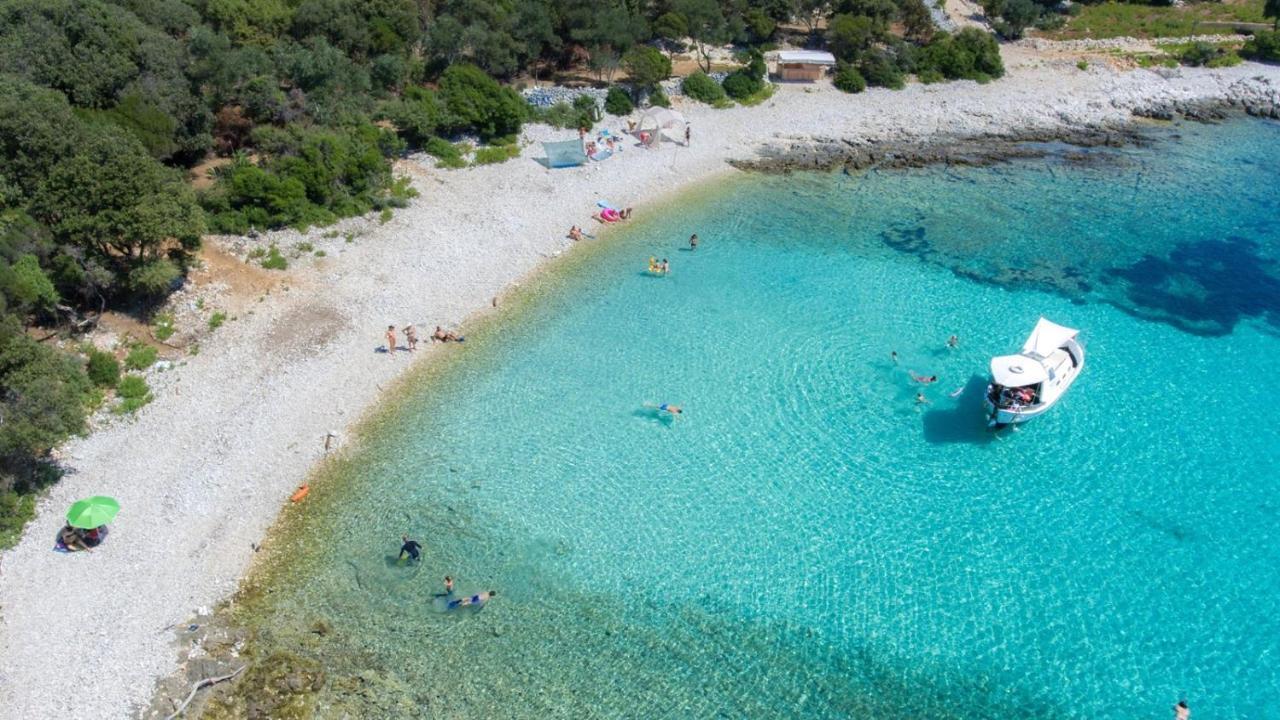 Elegant Apartment Iris Mali Lošinj Eksteriør bilde