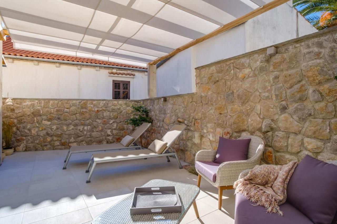 Elegant Apartment Iris Mali Lošinj Eksteriør bilde