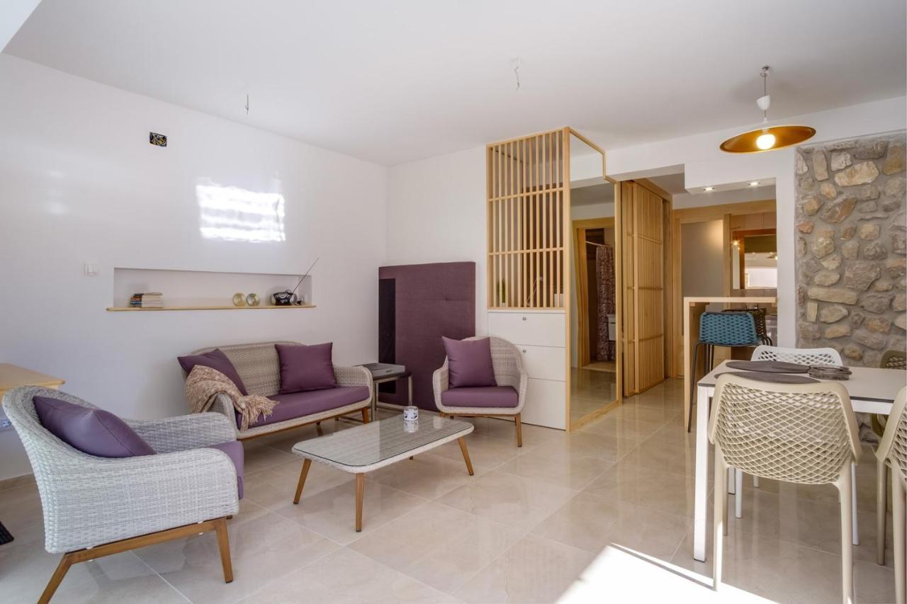 Elegant Apartment Iris Mali Lošinj Eksteriør bilde